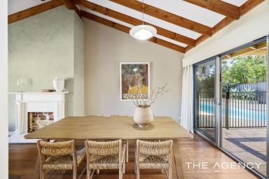 House For Sale - WA - Marmion - 6020 - Parkside Bliss on a Prime Corner!  (Image 2)