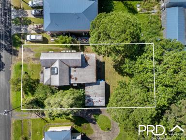 House For Sale - NSW - South Lismore - 2480 - Second Chance: Timber Home on Big Block  (Image 2)