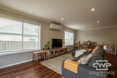 House Leased - NSW - Glen Innes - 2370 - Renovated Family Home  (Image 2)