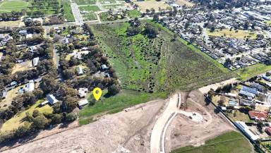 House For Sale - VIC - Swan Hill - 3585 - Rare Development Opportunity in Prestigious Court Location  (Image 2)
