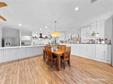 House For Sale - WA - Hammond Park - 6164 - Exceptional Family Home in the Heart of Hammond Park!  (Image 2)