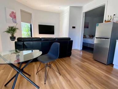 Townhouse For Lease - VIC - Nagambie - 3608 - Fully Furnished Lakeside Living in the Heart of Nagambie  (Image 2)