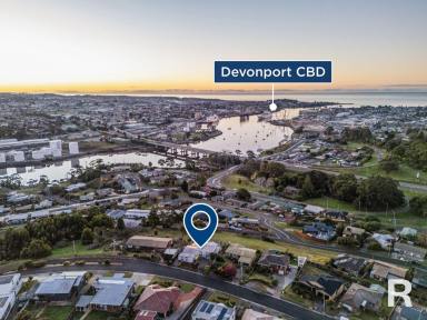 House For Sale - TAS - East Devonport - 7310 - Elevated Elegance on Panorama Heights  (Image 2)