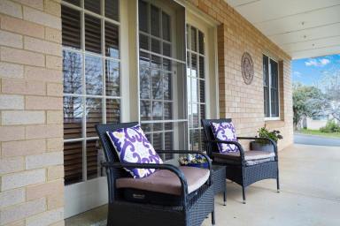House For Sale - NSW - Cowra - 2794 - Great Family Home / Investment - in highly sought after North Cowra location  (Image 2)