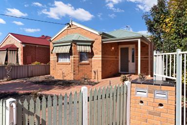 House For Sale - VIC - Red Cliffs - 3496 - Comfort, Convenience, and Location All in One  (Image 2)