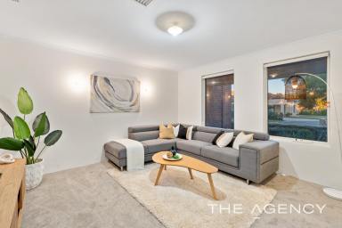 House For Sale - WA - Canning Vale - 6155 - Spacious Family Living in the Brookland Green Estate!  (Image 2)