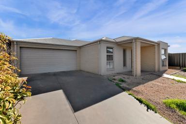 House For Sale - VIC - Mildura - 3500 - Turnkey Investment with Long-Term Appeal  (Image 2)