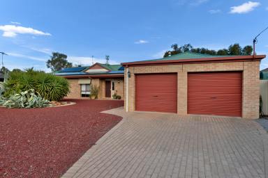 House For Sale - NSW - Wentworth - 2648 - Great Family Home  (Image 2)