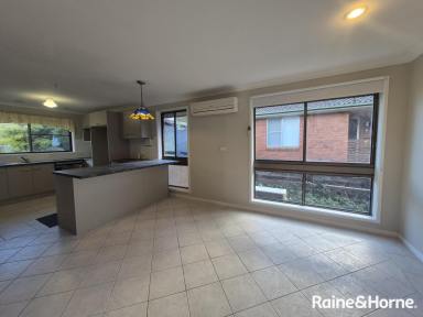 House For Lease - NSW - Bomaderry - 2541 - Family Home in Quiet Cul-de-Sac  (Image 2)