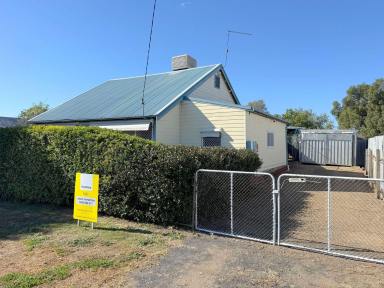 House For Sale - NSW - Moree - 2400 - LOCATION, LOCATION - CLOSE TO THE AQUATIC CENTRE  (Image 2)