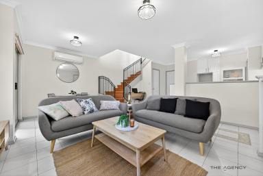 Townhouse For Sale - WA - Kensington - 6151 - Street-Front | 2 Storey Townhouse | Low-Maintenance Lifestyle  (Image 2)