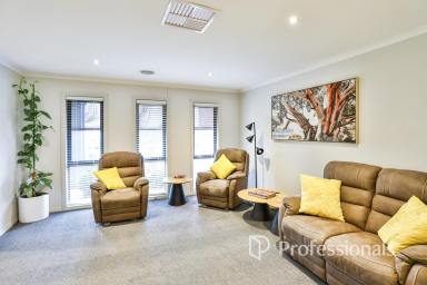 House For Sale - VIC - Mildura - 3500 - Modern Comfort & Neat as a Pin  (Image 2)