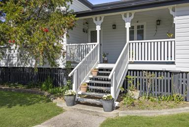 House For Sale - QLD - Warwick - 4370 - A Classic Warwick Charmer on a Generous Block  (Image 2)