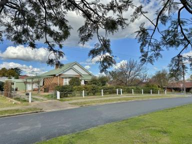 House For Sale - NSW - Grenfell - 2810 - A Federation Gem in the Heart of Grenfell  (Image 2)