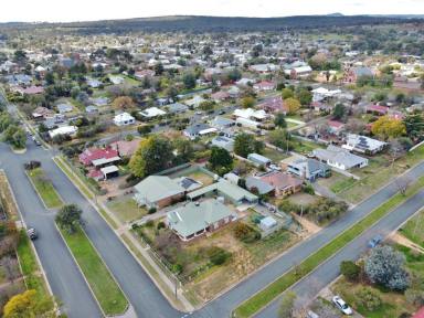 House For Sale - NSW - Grenfell - 2810 - A Federation Gem in the Heart of Grenfell  (Image 2)