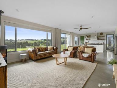 Lifestyle For Sale - VIC - The Gurdies - 3984 - ARCHITECTURAL DESIGNED HOME ON 51 ACRES OF FERTILE LAND  (Image 2)