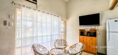 Unit For Sale - WA - Kalbarri - 6536 - Well Presented Unit  (Image 2)