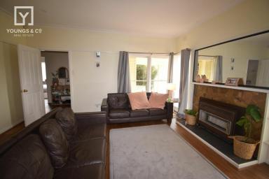 House For Sale - VIC - Mooroopna - 3629 - Central Weatherboard Home – Walk to Everything!  (Image 2)