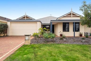 House For Sale - WA - Baldivis - 6171 - Welcome to a home where comfort meets convenience  (Image 2)
