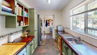 House For Sale - QLD - Gayndah - 4625 - Private & Peaceful on 3412sqm  (Image 2)