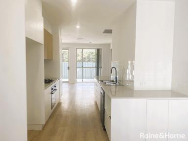 House Leased - NSW - South Nowra - 2541 - Brand New Villa  (Image 2)