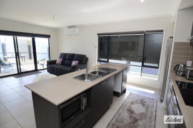 House For Sale - QLD - Laidley - 4341 - Stylish, Spacious- Splendid!  (Image 2)