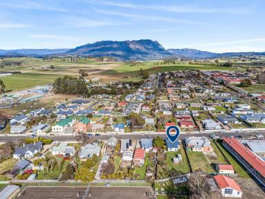 House For Sale - TAS - Sheffield - 7306 - Federation Home in an Ideal Location  (Image 2)