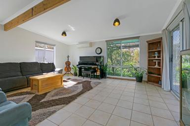 House Auction - SA - Saltia - 5433 - Charming Rural Retreat  (Image 2)