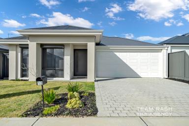 House For Sale - WA - Henley Brook - 6055 - LOCATION, CONVENIENCE & LIFESTYLE  (Image 2)