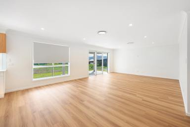 House For Sale - NSW - Tamworth - 2340 - NEW FEELS BEST!  (Image 2)