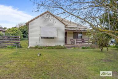 House For Sale - VIC - Stawell - 3380 - Affordable Corner Allotment Living  (Image 2)