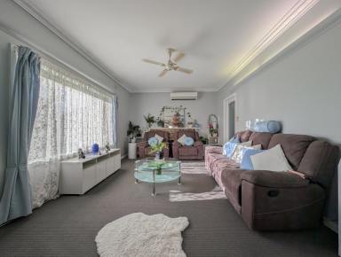House For Sale - VIC - Kerang - 3579 - Spotless & Stylish – Prime Location with Presentation Plus!  (Image 2)