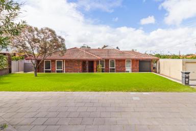 House For Sale - WA - Padbury - 6025 - Low-Maintenance Living in a Quiet, Convenient Location  (Image 2)