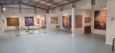 Business For Sale - NT - Alice Springs - 0870 - Property with 2 Residences & 2 Galleries on 6.5 acres  (Image 2)