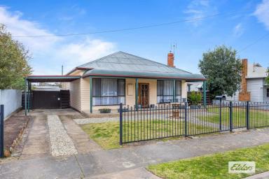 House For Sale - VIC - Stawell - 3380 - Charming Family Home in Prime Ligar Street Location  (Image 2)