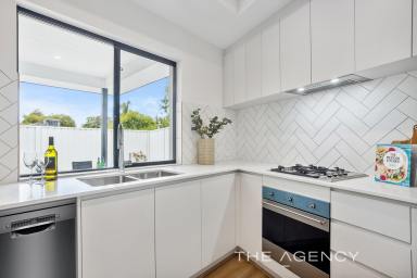 House For Sale - WA - Warwick - 6024 - Beautifully Presented and Superbly Located!  (Image 2)