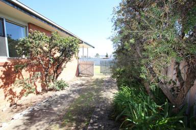 House For Sale - NSW - Inverell - 2360 - First Home Buyer, Invest or Nest  (Image 2)