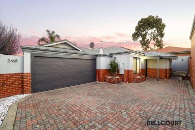 House For Sale - WA - Como - 6152 - SINGLE LEVEL SANCTUARY  (Image 2)