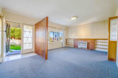 House For Sale - VIC - Portland - 3305 - As They Say….Location! Location! Location!  (Image 2)