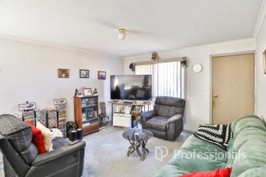 Unit For Sale - VIC - Mildura - 3500 - Conveniently Located Unit – Ideal for Investors or First Home Buyers  (Image 2)