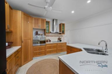 House For Sale - QLD - Mount Low - 4818 - The Ultimate Family Entertainer with All the Extras  (Image 2)