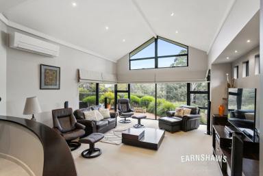 House For Sale - WA - Gidgegannup - 6083 - Executive Country Living | 5 Pretty Acres  (Image 2)