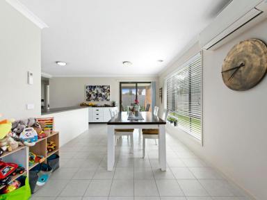 House For Lease - VIC - East Bairnsdale - 3875 - FOUR BEDROOM FAMILY HOME  (Image 2)