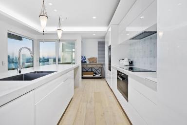 House For Sale - WA - South Perth - 6151 - EXCLUSIVE SOUTH PERTH PENTHOUSE WITH ICONIC VIEWS!  (Image 2)