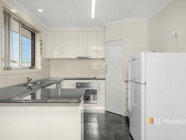 Unit For Sale - TAS - Latrobe - 7307 - Let The Sunshine In  (Image 2)