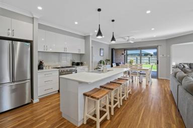House For Sale - VIC - Moe - 3825 - SIMPLY STUNNING  (Image 2)
