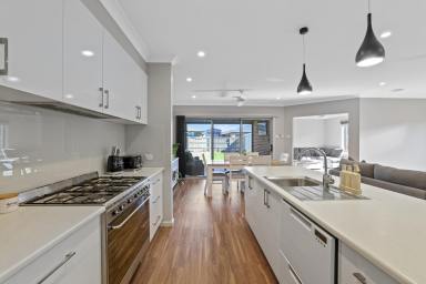 House For Sale - VIC - Moe - 3825 - SIMPLY STUNNING  (Image 2)
