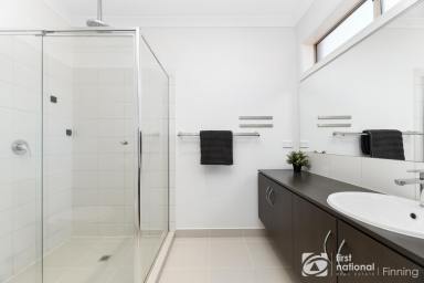 House For Sale - VIC - Officer - 3809 - GRANDEUR LIVING IN GRANDVUE  (Image 2)