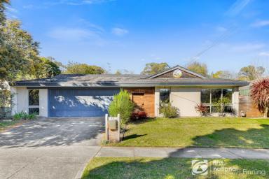 House For Sale - VIC - Frankston South - 3199 - Family Living Meets Lifestyle in the Frankston High School Zone  (Image 2)