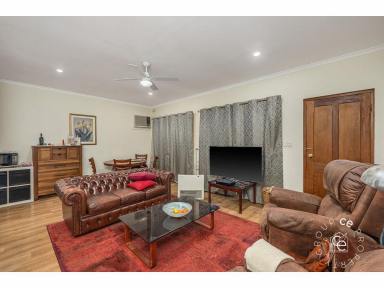 Unit For Sale - SA - Mount Pleasant - 5235 - Modern & Attractive Unit  (Image 2)